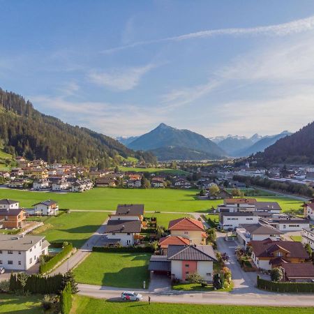 Holiday Home Happy By Interhome Eben Im Pongau Exteriör bild