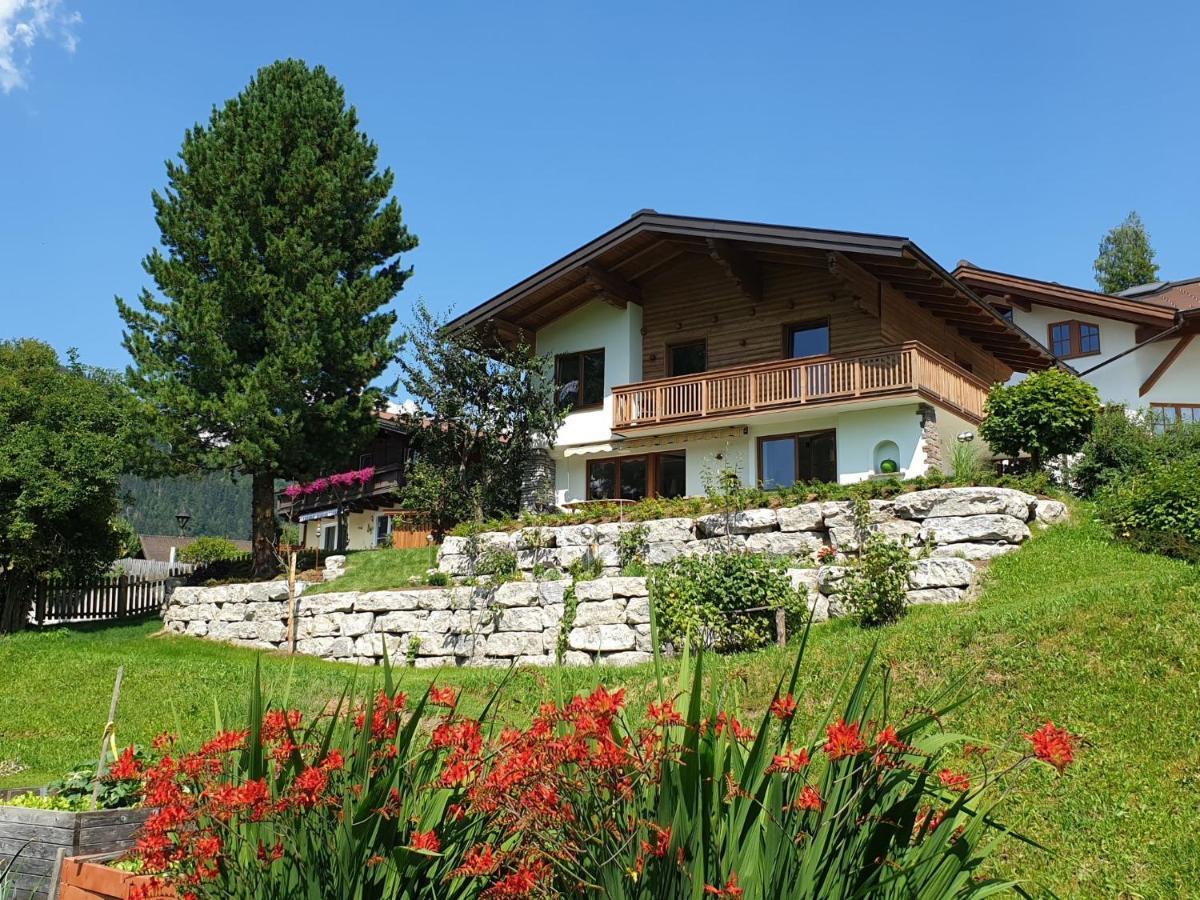 Holiday Home Happy By Interhome Eben Im Pongau Exteriör bild